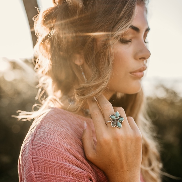 Welcome to SoBo Boutique! - Picture 6 of 8